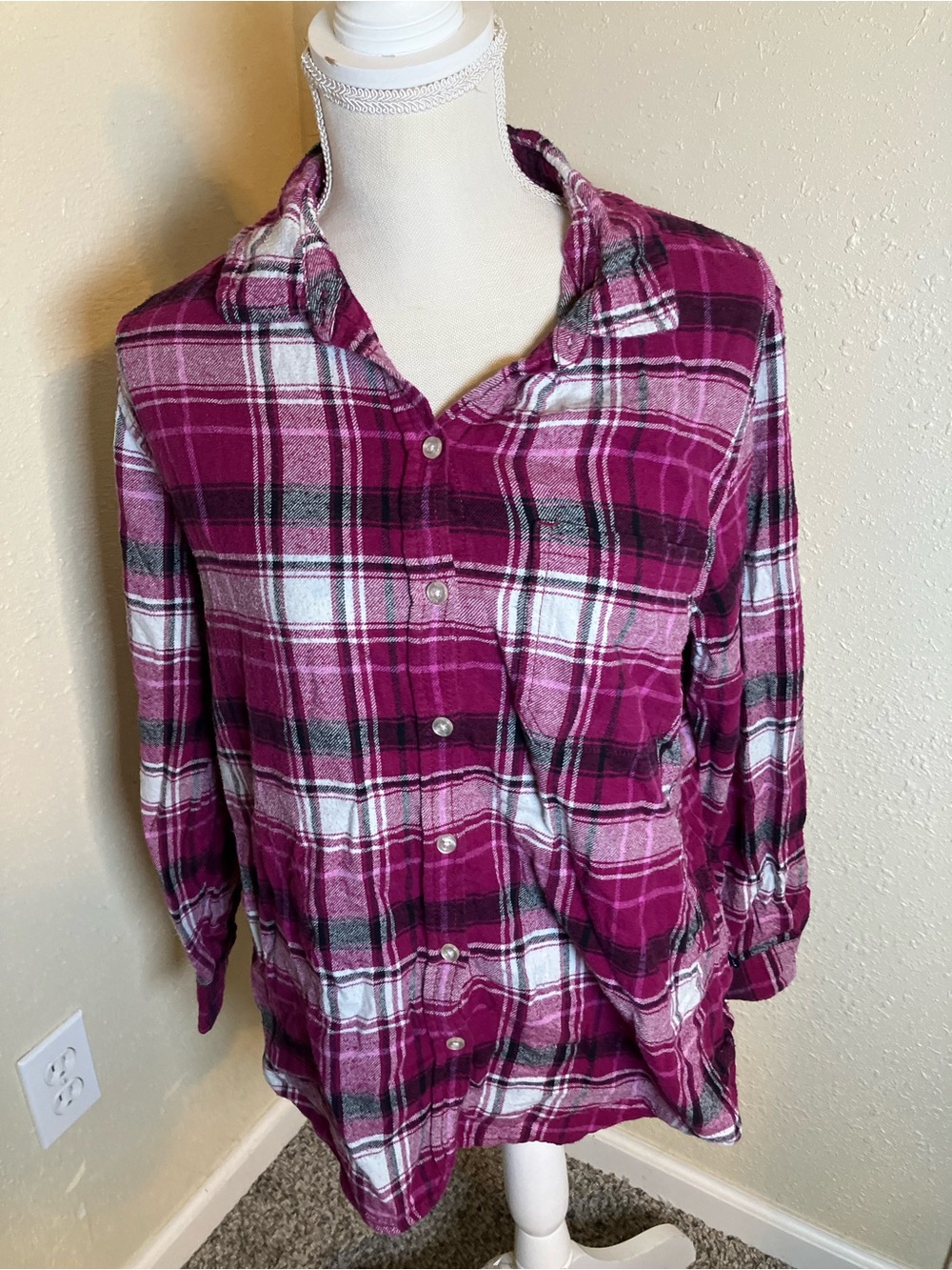 GAP Fuchsia Plaid Button-Down Shirt Size Large
